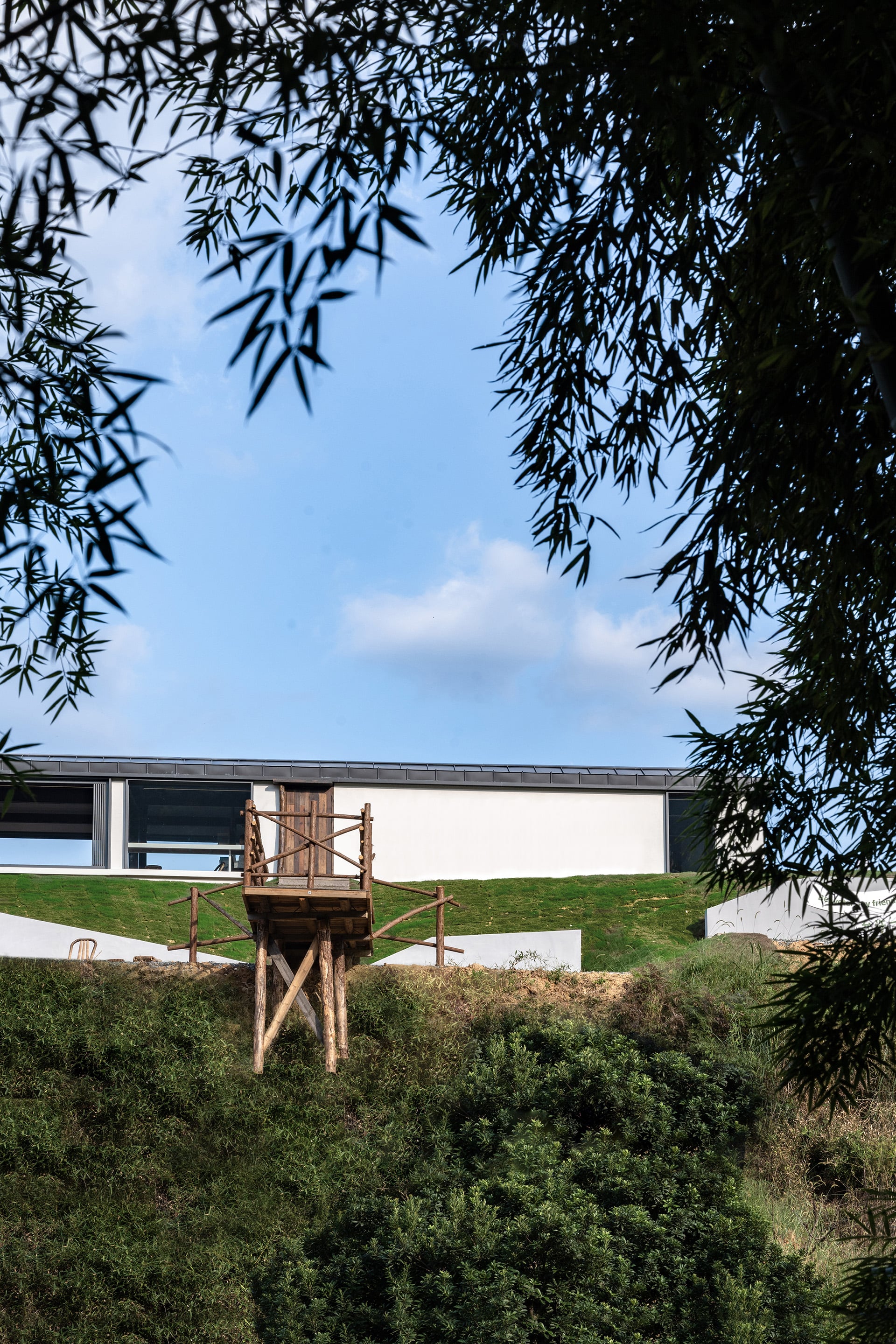 從內山看向建筑，View of the building from the inner mountain  @徐英達-min.jpg
