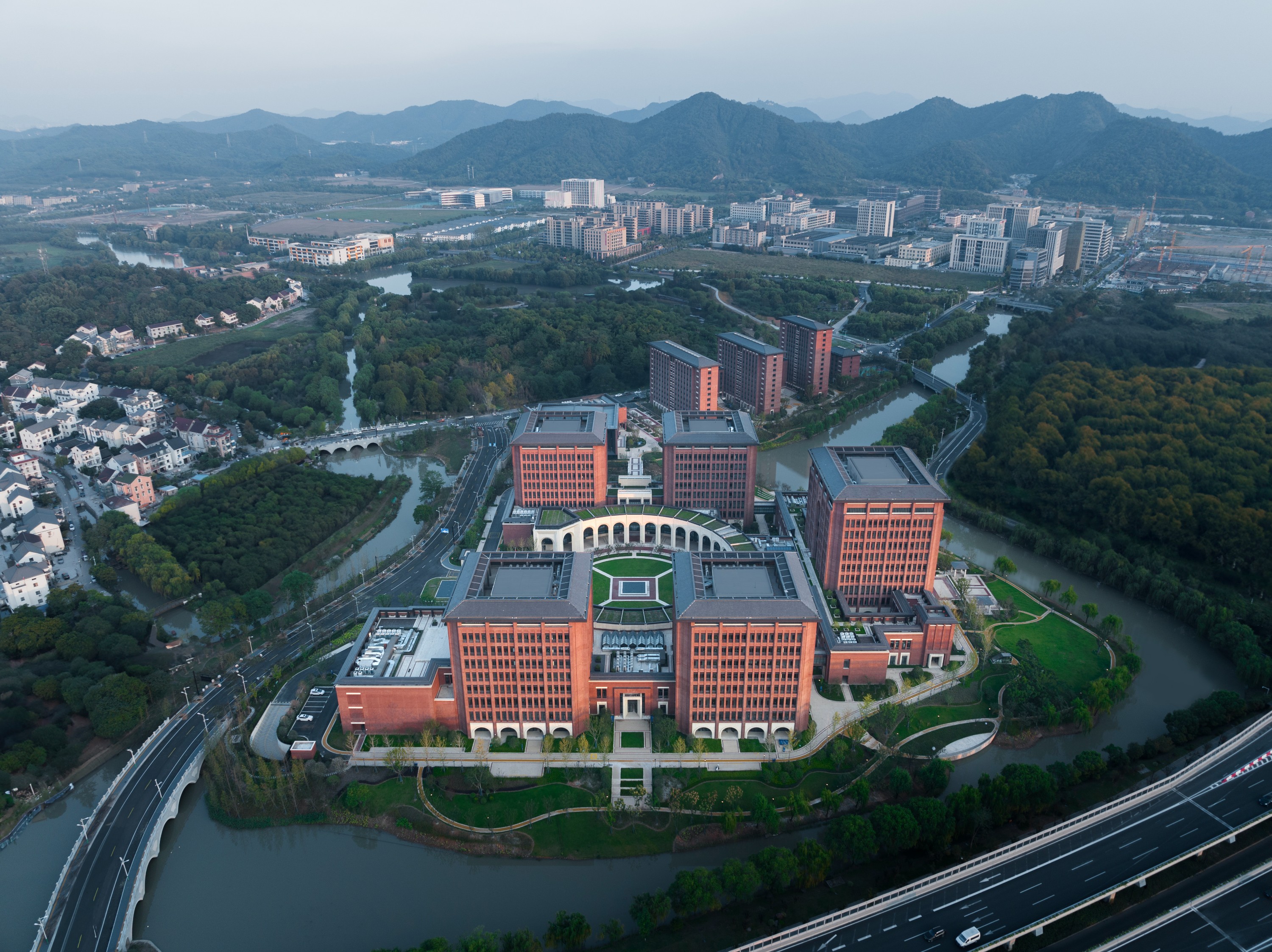 1700727869312490kCcg.jpg 01鳥瞰-李逸.jpg