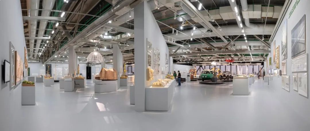 1701745687211304NAxa.jpg 諾曼·福斯特最大規模作品回顧展:我更喜歡另辟蹊徑! (3).jpg