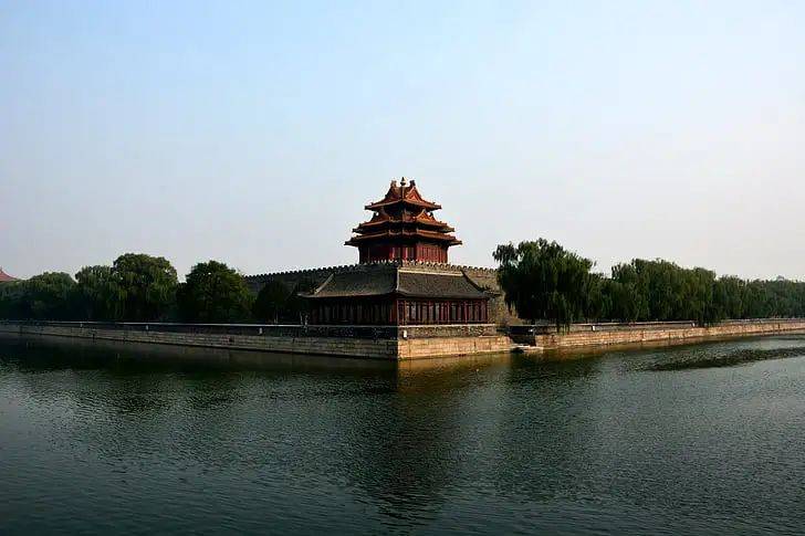 1703656374627433Eq33.jpg 折疊絲路x馬巖松|我們的城市和建筑不應該是復制傳統、復制西方,那它應該是什么? (7).jpg