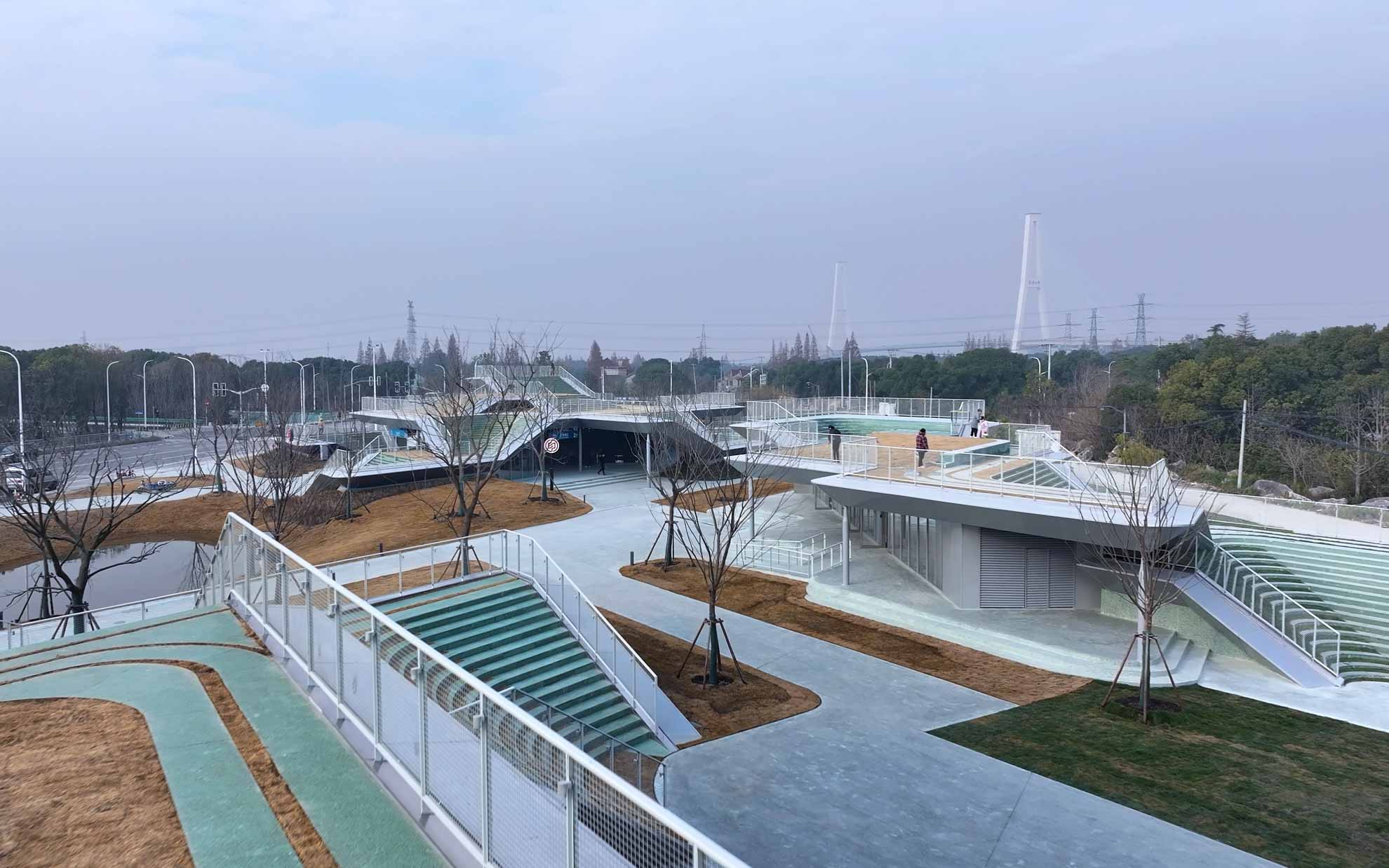 21_不同標高的浮島屋面1，Floating island roofs with different elevations (1).   ?章魚見筑.jpg