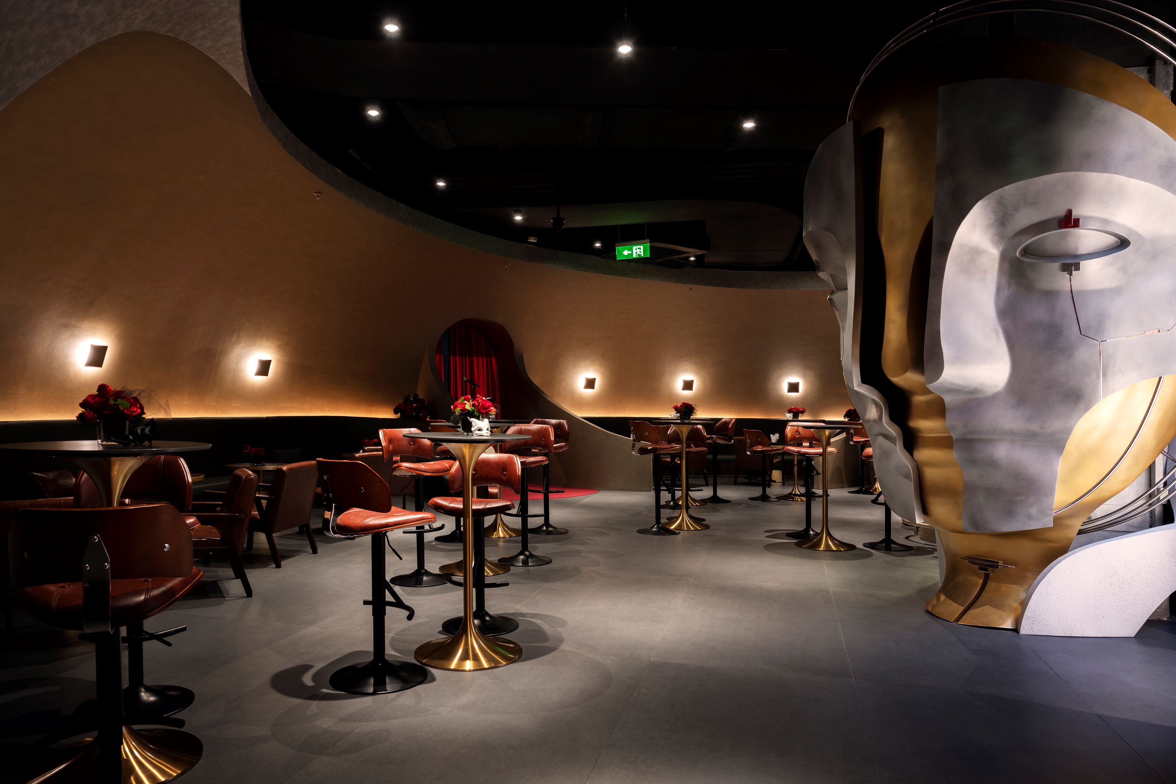 酒吧空間，Bar area ?徐英達，黃迪.jpg
